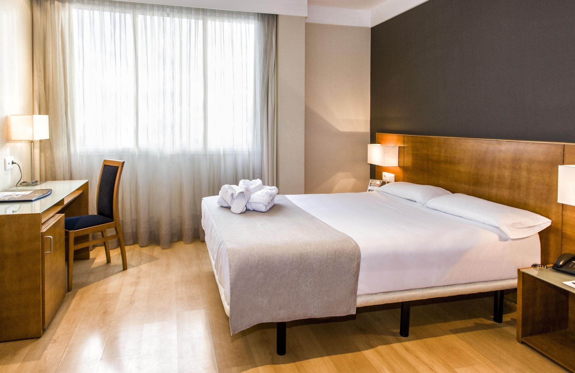Zenit Logrono Hotel Екстериор снимка