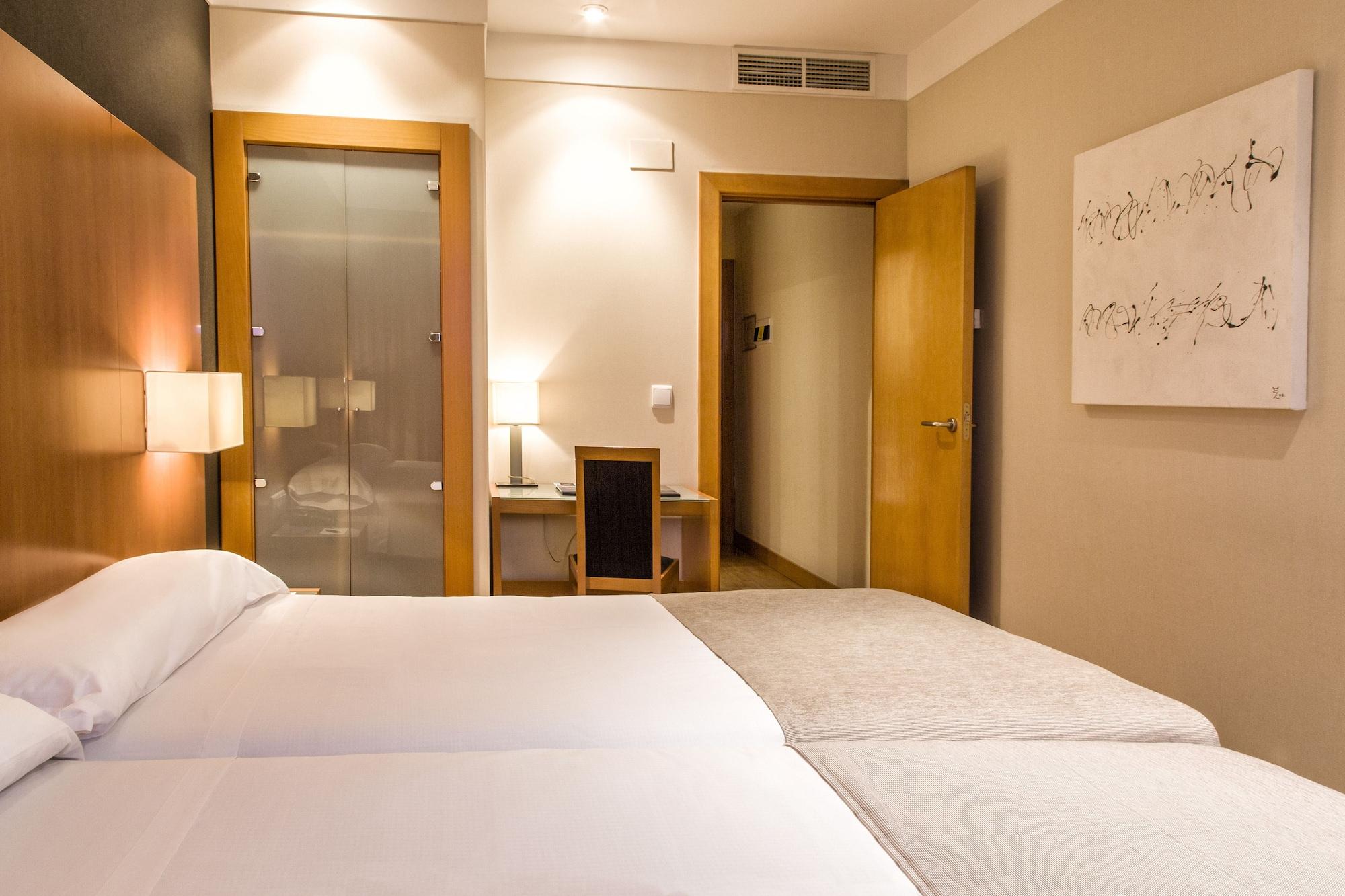 Zenit Logrono Hotel Екстериор снимка