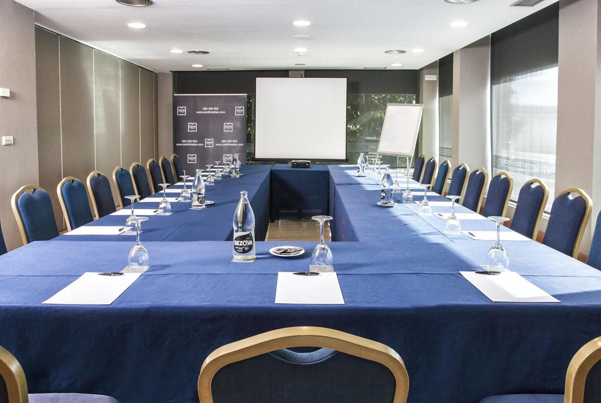 Zenit Logrono Hotel Екстериор снимка